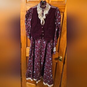 Gunne Sax Burgundy Floral Long Sleeve Dress With Detachable Velour Burgundy Vest
